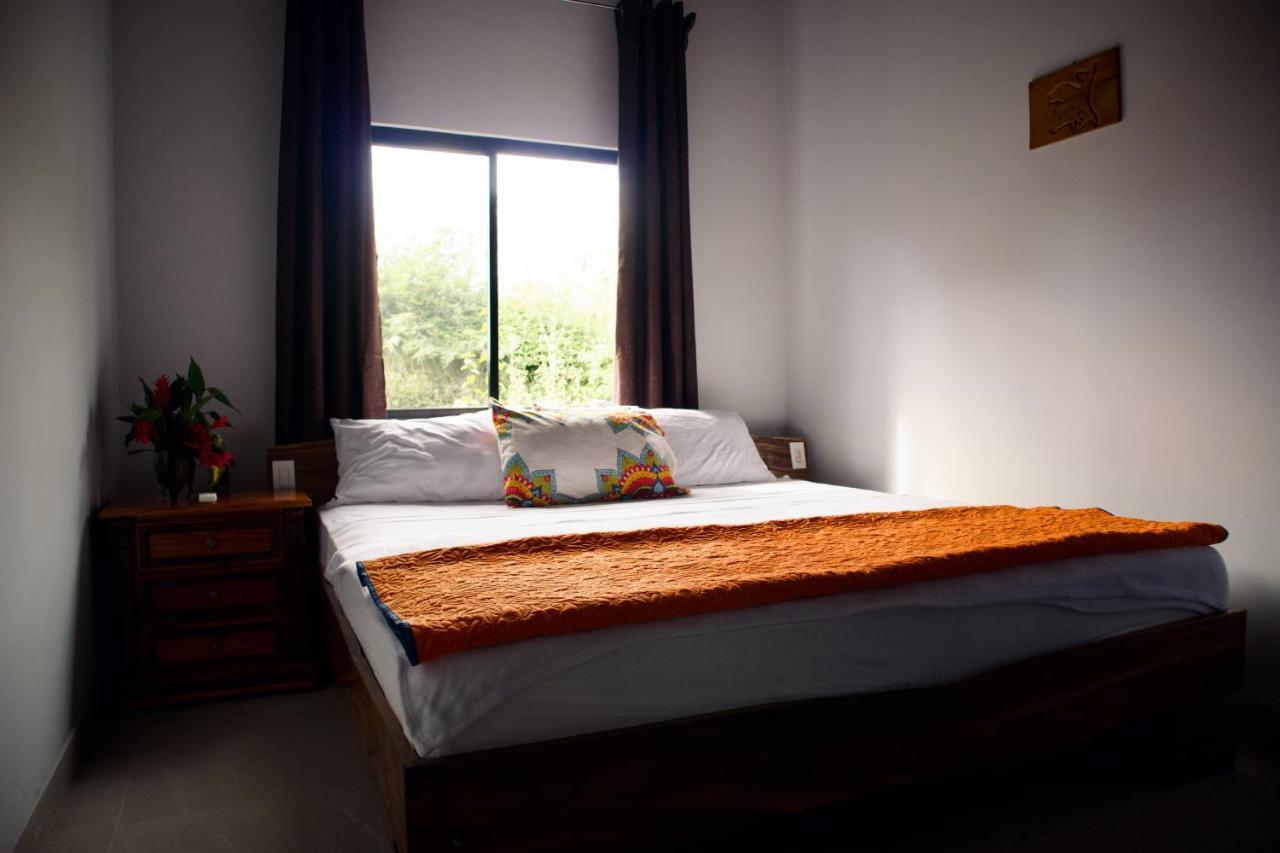 Jungle Home With King Beds -5 Minutes From The Beach Uvita Dış mekan fotoğraf